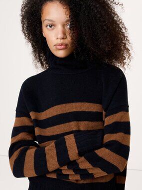 Relaxed Cashmere Turtleneck Sweater
